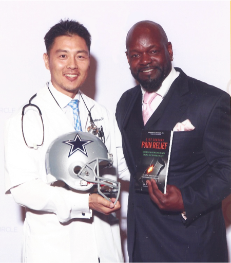 dr-phillip-yoo_nfl-champion-emmitt-smith-touched